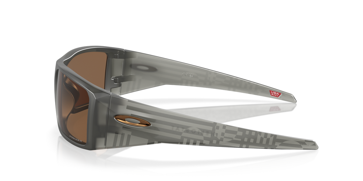 Oakley OO9231 HELIOSTAT 923116 Oakley 4 napszemüveg