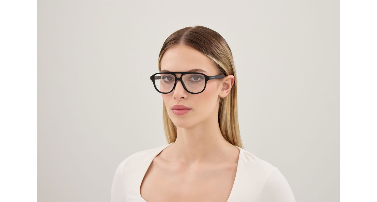 Alexander McQueen AM0574O 001