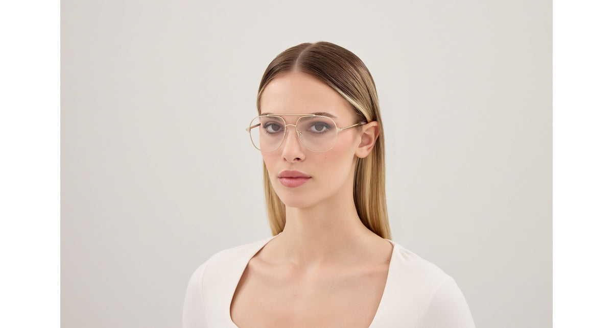 Alexander McQueen AM0591O 002